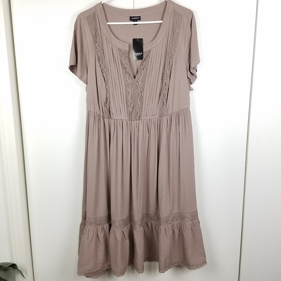 Torrid TAUPE PINTUCK CHALLIS SKATER DRESS sz 1X - Picture 2 of 8